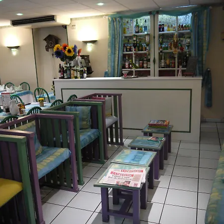 Saint-charles Hotel 2*