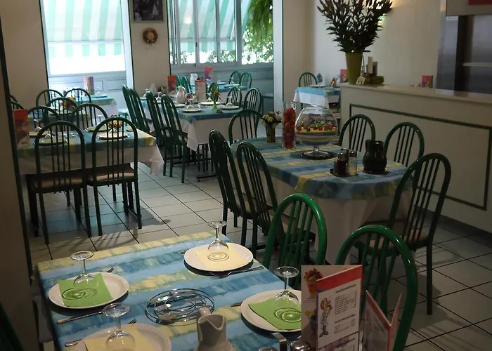 Saint-charles Hotel 2*